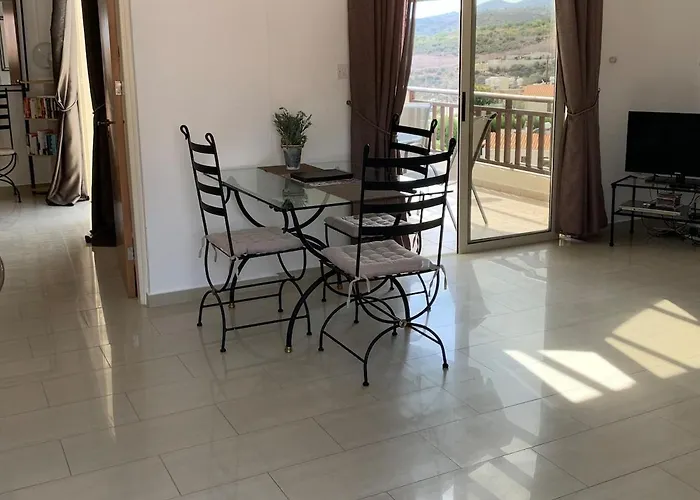 Park View Gardens H502 Pégeia